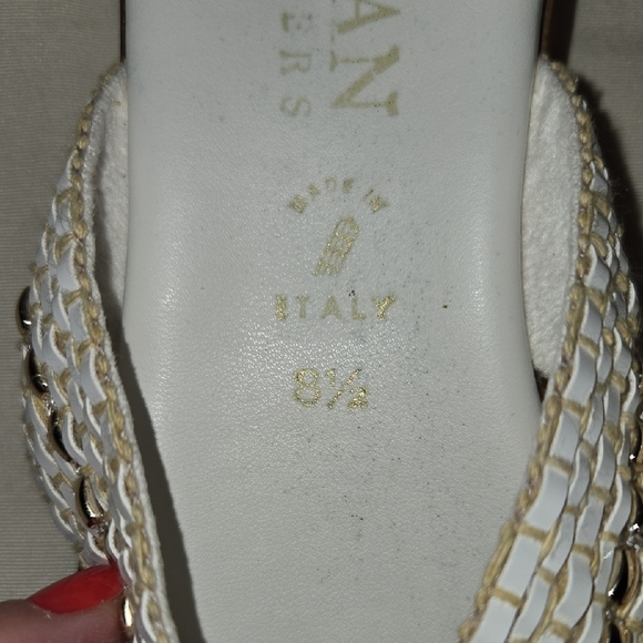 Italian Shoemakers White Sandals With Raffia And Gold Beading Womens Size 8.5 - Picture 4 of 7
